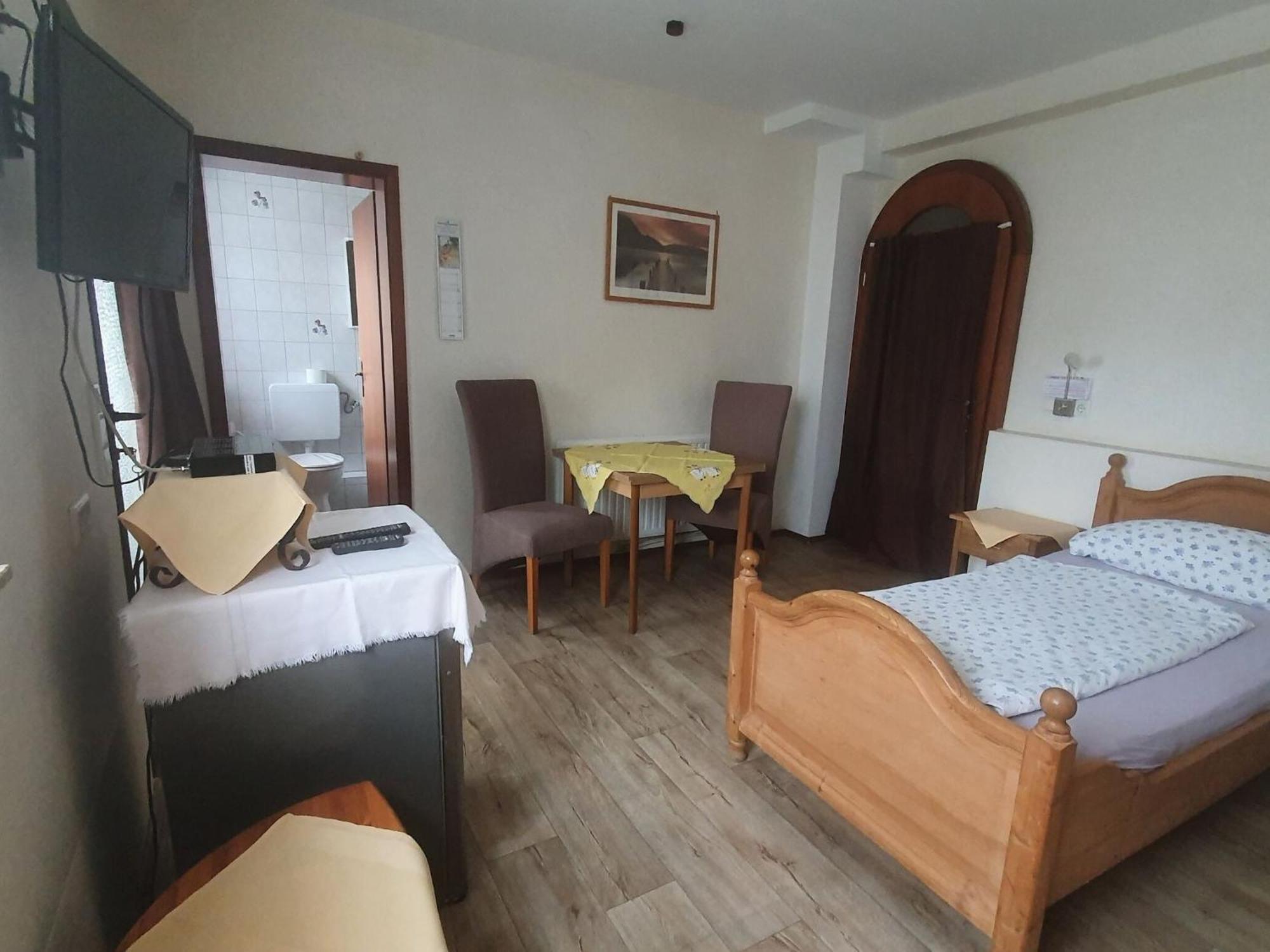 Large Detached Holiday Home In Hesse With Private Garden And Terrace Хомберг Экстерьер фото