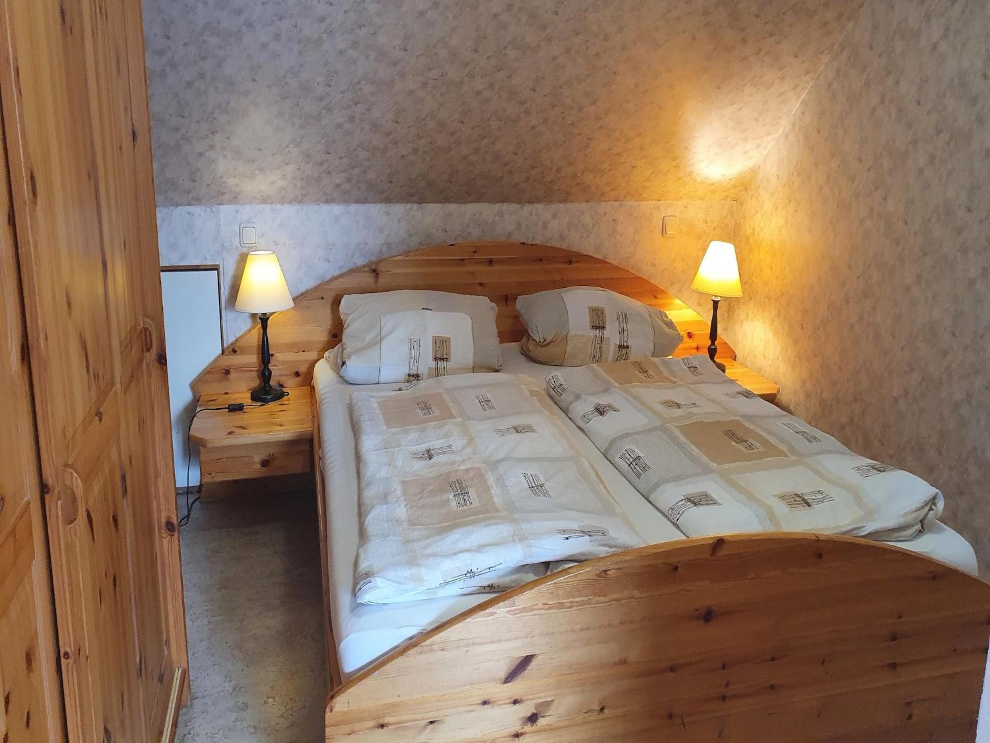 Large Detached Holiday Home In Hesse With Private Garden And Terrace Хомберг Экстерьер фото
